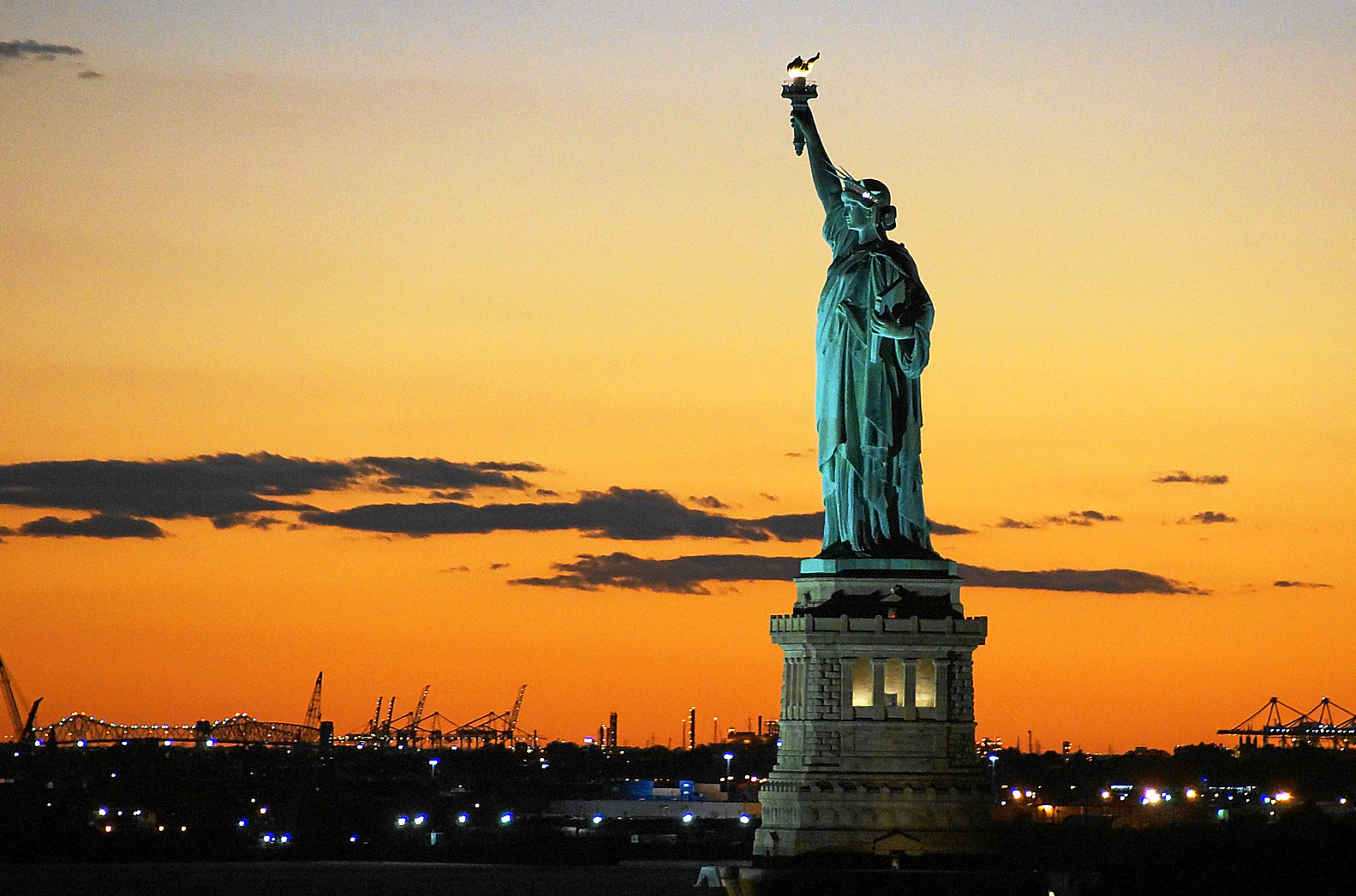 statue of liberty at night tour